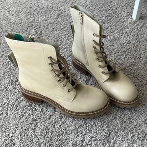 NWT boots